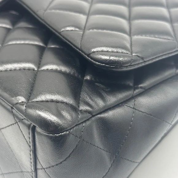 SOLD
Chanel Classic Maxi Double Flap Shoulder Bag (2012) - Picture 12 of 15